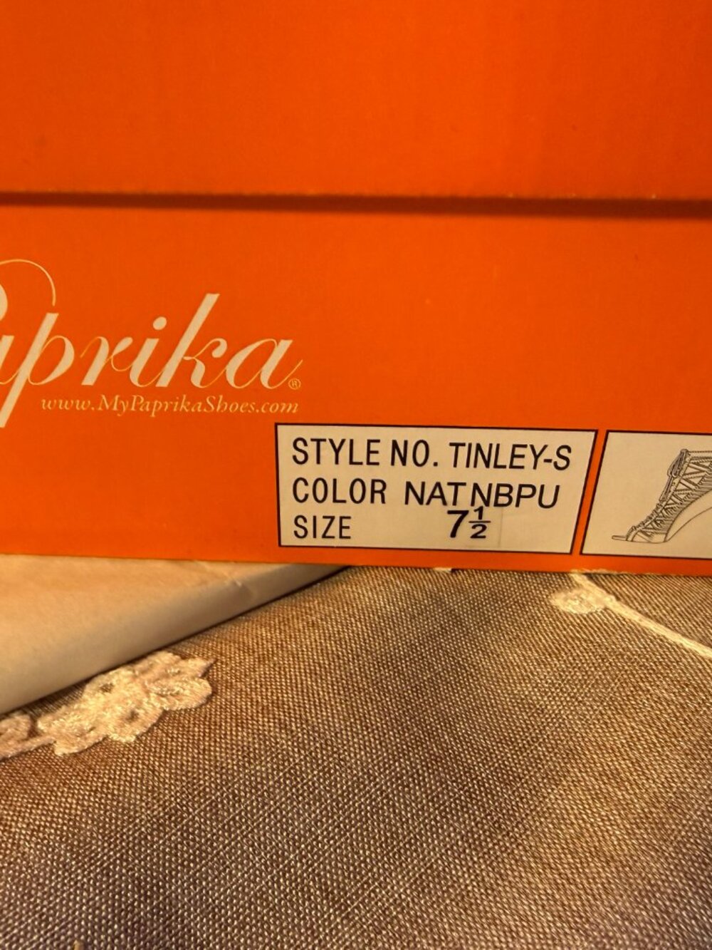 Tan heels - Picture 3 of 5